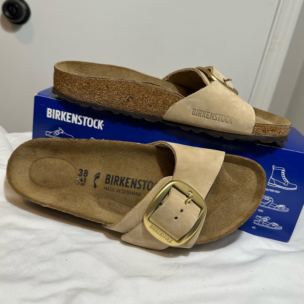 New (no box) 38 Birkenstock Madrid Big Buckle Sandcastle Nubuck Sandal tan brown